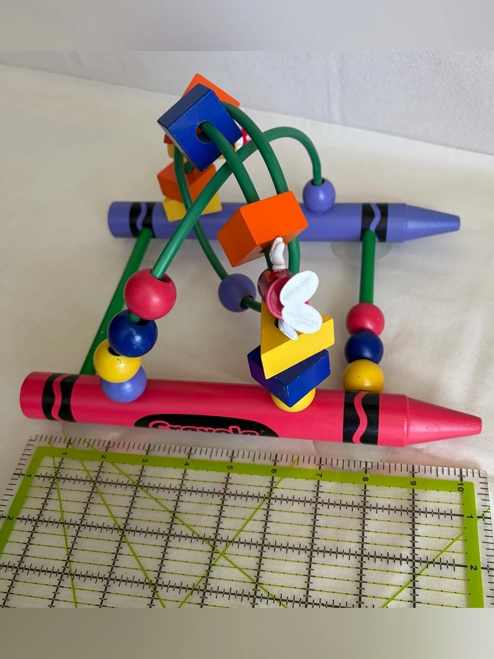 Vintage 2003 Crayola Crayon Bead Maze toddler Toy